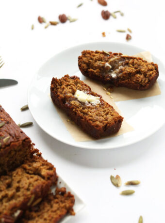 THE-BEST-Vegan-Gluten-Free-Pumpkin-Bread-1-Bowl-1-Hour-SO-DELICIOUS-and-flavorful